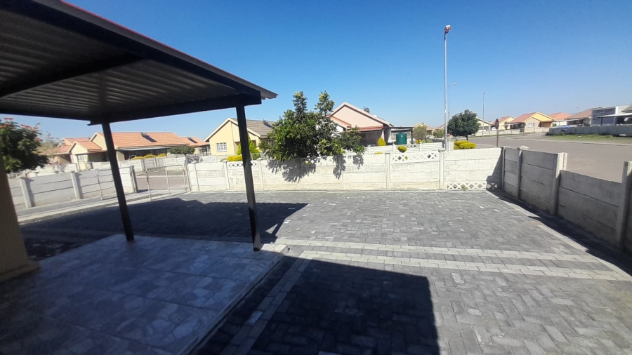 4 Bedroom Property for Sale in Freedom Park North West